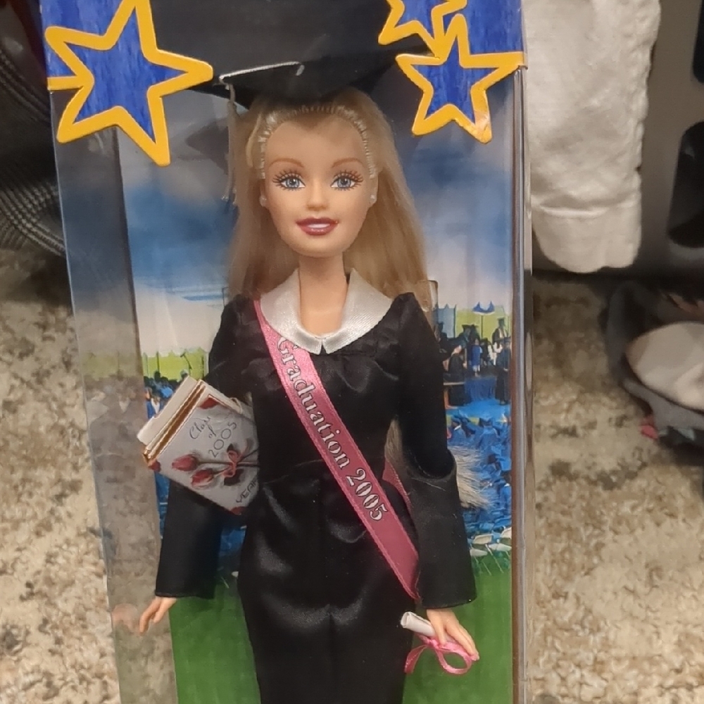 Graduation Barbie NIB Collectable - Picture 6 of 6